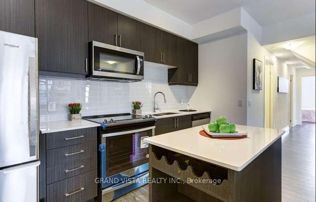 th 112 - 2800 Keele St, Condo with 2 bedrooms, 2 bathrooms and 1 parking in Toronto ON | Image 4