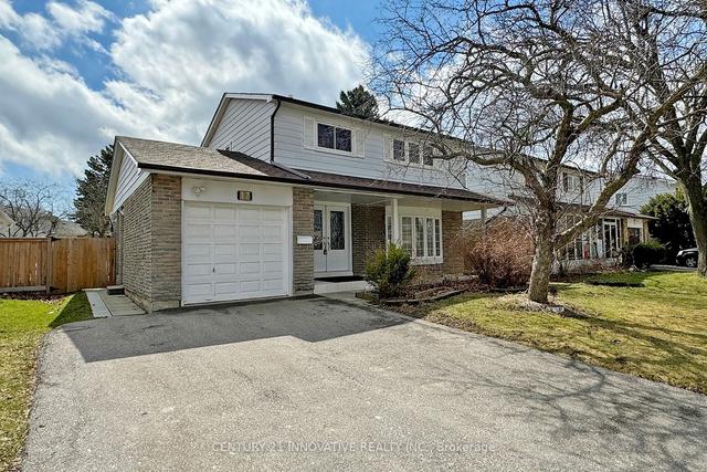 17 Boundy Cres, House detached with 4 bedrooms, 3 bathrooms and 3 parking in Toronto ON | Image 1