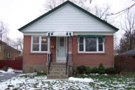 79 Jessie St, House detached with 3 bedrooms, 1 bathrooms and 3 parking in Brampton ON | Image 6