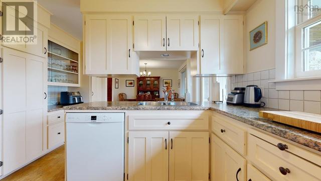 66 Woodland Drive, House detached with 5 bedrooms, 3 bathrooms and null parking in Wolfville NS | Image 15