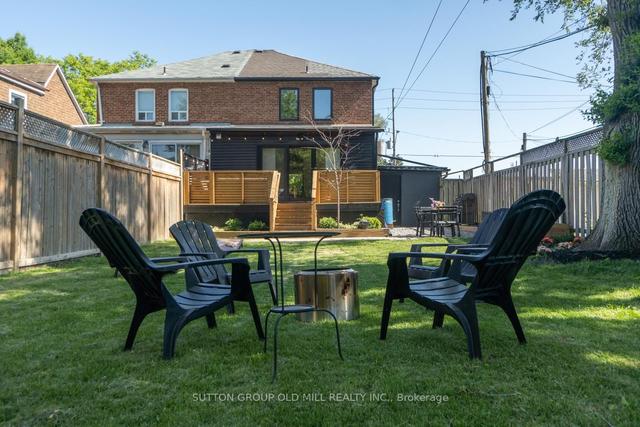 122 Gamble Ave, House semidetached with 3 bedrooms, 3 bathrooms and 3 parking in Toronto ON | Image 29