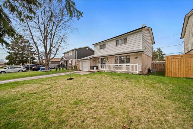 1434 Parkham Cres, House detached with 3 bedrooms, 3 bathrooms and 5 parking in Pickering ON | Image 12