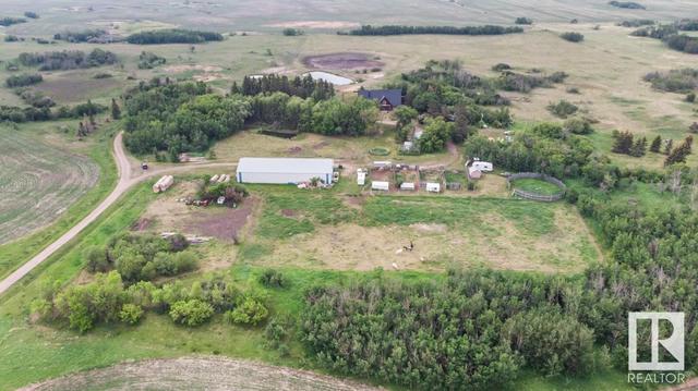 17407 Twp Rd 500, House detached with 5 bedrooms, 2 bathrooms and null parking in Beaver County AB | Image 65