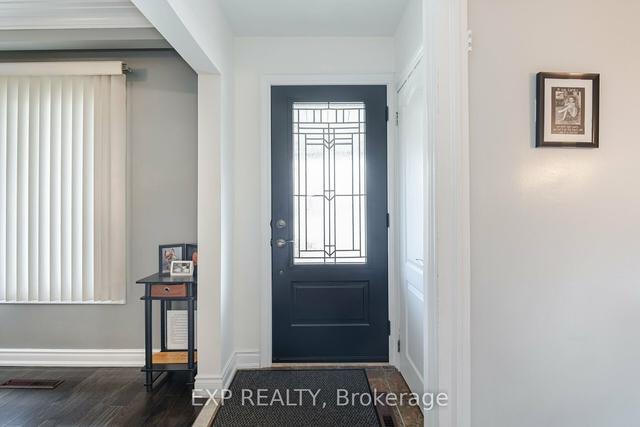 54 William St, House detached with 3 bedrooms, 2 bathrooms and 5 parking in Toronto ON | Image 32