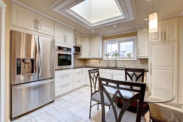 2469 Glamworth Cres, House semidetached with 4 bedrooms, 2 bathrooms and 3 parking in Mississauga ON | Image 33