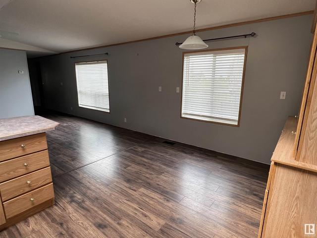 55303 Rge Rd 260, House detached with 3 bedrooms, 2 bathrooms and null parking in Sturgeon County AB | Image 1