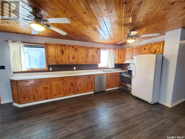 410 East Avenue, House detached with 5 bedrooms, 2 bathrooms and null parking in Kamsack SK | Image 5