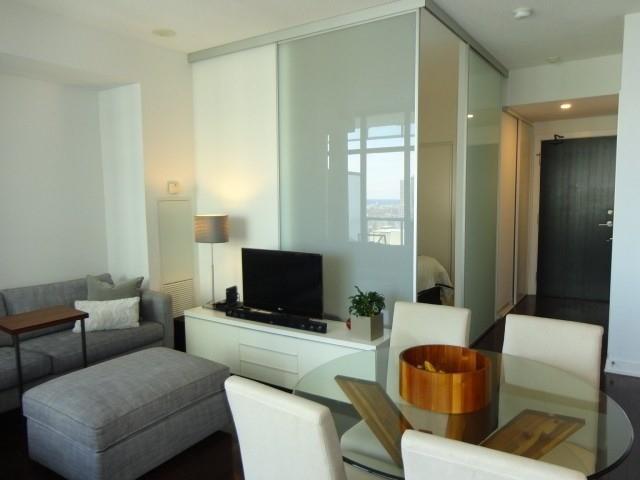 2702 - 33 Charles St E, Condo with 1 bedrooms, 1 bathrooms and 1 parking in Toronto ON | Image 7