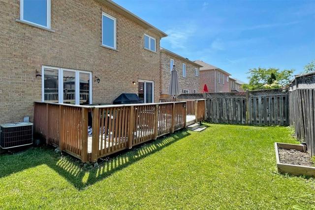 107 Sawmill Valley Dr, House detached with 4 bedrooms, 3 bathrooms and 4 parking in Newmarket ON | Image 15