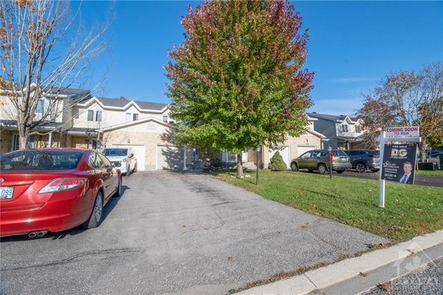 59 Kathleen Crescent, Townhouse with 3 bedrooms, 3 bathrooms and 3 parking in Ottawa ON | Image 27