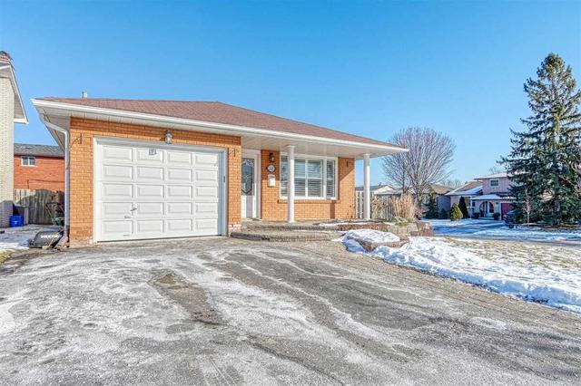 335 Preston Dr, House detached with 3 bedrooms, 2 bathrooms and 5 parking in Oshawa ON | Image 12