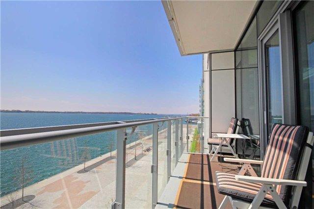 413 - 39 Queens Quay E, Condo with 2 bedrooms, 2 bathrooms and 1 parking in Toronto ON | Image 12