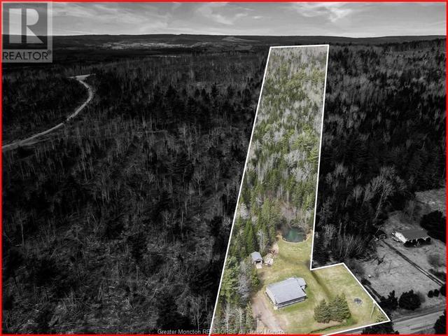 747 Portage Vale Rd, House detached with 2 bedrooms, 1 bathrooms and null parking in Cardwell NB | Image 3