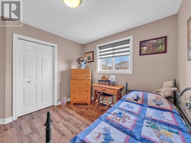 174 Purple Plum Drive, House detached with 3 bedrooms, 2 bathrooms and null parking in Kingsville ON | Image 28