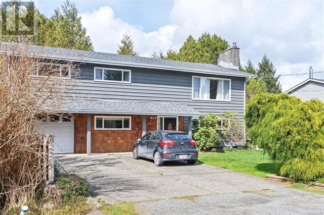 219 Marine Dr, House detached with 5 bedrooms, 3 bathrooms and 4 parking in Ucluelet BC | Image 31