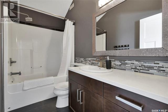 59 Emerald Ridge E, House detached with 4 bedrooms, 3 bathrooms and null parking in White City SK | Image 19