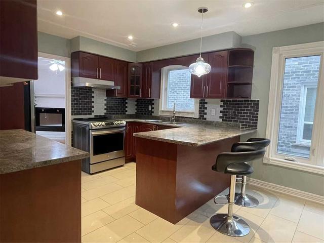 115 Chloe Cres, House detached with 4 bedrooms, 4 bathrooms and 4 parking in Markham ON | Image 6