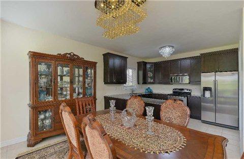 72 Headwater Cres, House detached with 4 bedrooms, 4 bathrooms and 2 parking in Richmond Hill ON | Image 5