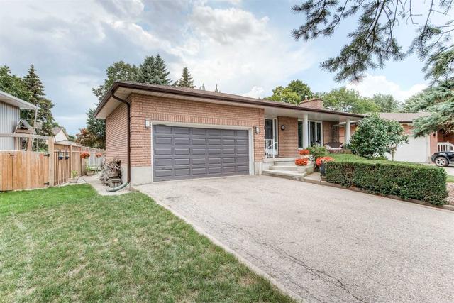 126 Pinebrook Pl, House detached with 3 bedrooms, 2 bathrooms and 8 parking in Waterloo ON | Image 12