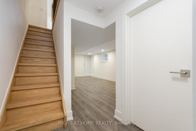 726 Logan Ave, House semidetached with 3 bedrooms, 2 bathrooms and 2 parking in Toronto ON | Image 8