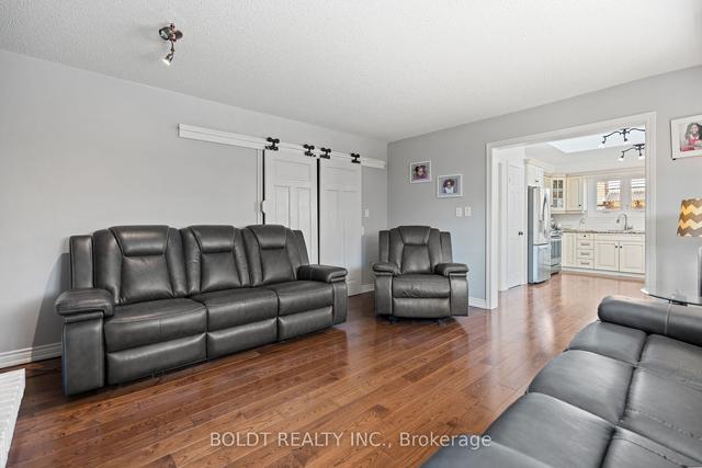 66 Courtleigh Rd, House detached with 3 bedrooms, 3 bathrooms and 4 parking in St. Catharines ON | Image 14