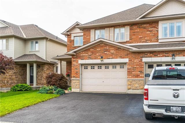 15 Savannah Ridge Drive, House semidetached with 2 bedrooms, 1 bathrooms and 4 parking in Brant ON | Image 2