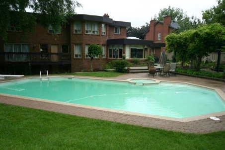 57 Fifeshire Rd, House detached with 5 bedrooms, 7 bathrooms and 10 parking in Toronto ON | Image 2
