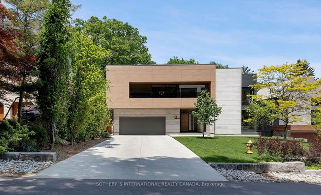 11 North Dr, House detached with 4 bedrooms, 7 bathrooms and 6 parking in Toronto ON | Image 1