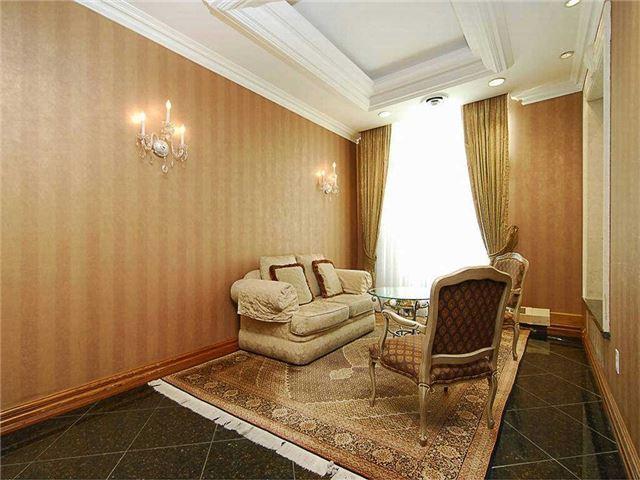 1015 - 23 Lorraine Dr, Condo with 2 bedrooms, 2 bathrooms and 1 parking in Toronto ON | Image 19