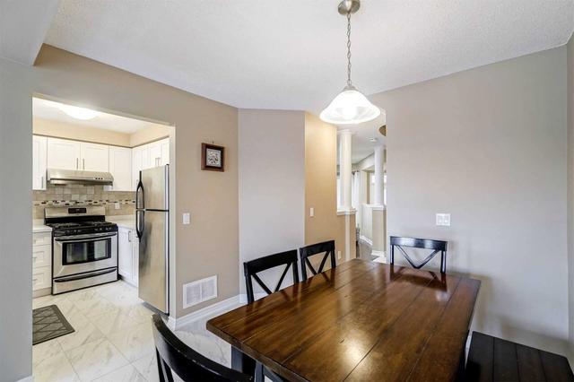 153 - 833 Scollard Crt, Townhouse with 3 bedrooms, 4 bathrooms and 1 parking in Mississauga ON | Image 30