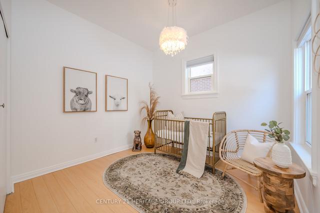 23 & 27 Yorkshire St N, House detached with 3 bedrooms, 2 bathrooms and 6 parking in Guelph ON | Image 3