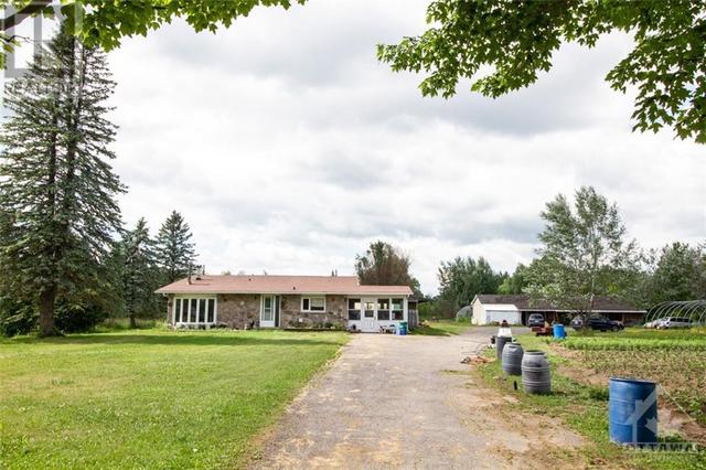 8941 Mitch Owens Road, House detached with 4 bedrooms, 1 bathrooms and 15 parking in Ottawa ON | Image 2