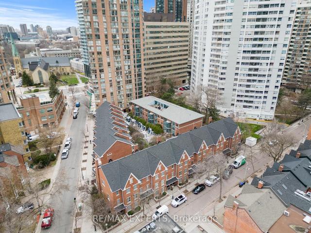 1 - 52 St Nicholas St, Townhouse with 1 bedrooms, 2 bathrooms and 2 parking in Toronto ON | Image 24