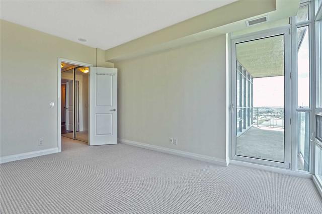 1003 - 1055 Southdown Rd, Condo with 2 bedrooms, 2 bathrooms and 1 parking in Mississauga ON | Image 3