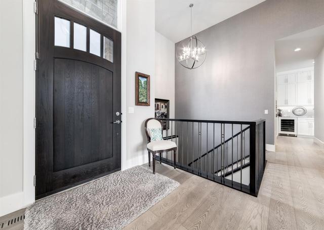 206 Cranbrook View Se, House detached with 3 bedrooms, 2 bathrooms and 6 parking in Calgary AB | Image 2