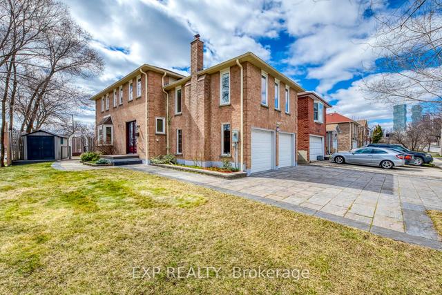 209 Lech Walesa Dr, House detached with 3 bedrooms, 4 bathrooms and 6 parking in Mississauga ON | Image 12