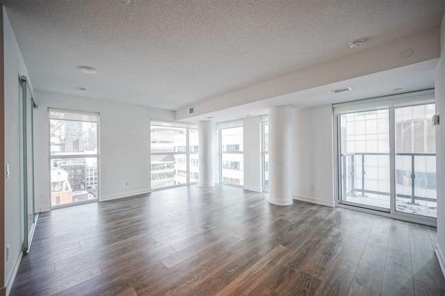 1017 - 87 Peter St, Condo with 2 bedrooms, 2 bathrooms and 0 parking in Toronto ON | Image 30