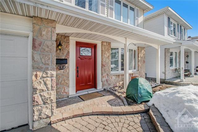 151 Craig Henry Drive, House detached with 4 bedrooms, 3 bathrooms and 3 parking in Ottawa ON | Image 2
