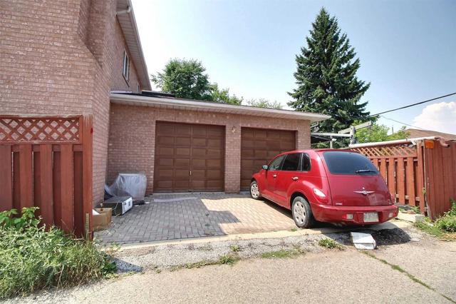 66 Simpson Ave, House detached with 4 bedrooms, 5 bathrooms and 4 parking in Toronto ON | Image 4