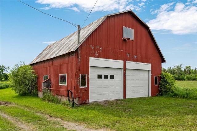 872 Clarke Rd Road, House detached with 4 bedrooms, 1 bathrooms and 10 parking in Prince Edward County ON | Image 43
