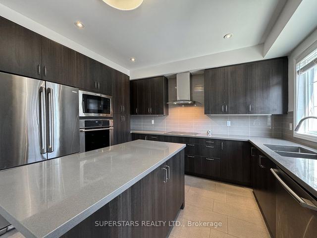 87 Village Pkwy, Townhouse with 3 bedrooms, 5 bathrooms and 4 parking in Markham ON | Image 14