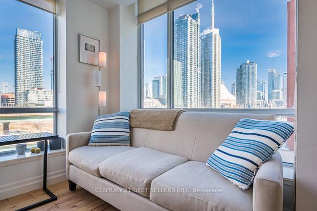 512w - 500 Queens Quay W, Condo with 1 bedrooms, 1 bathrooms and 1 parking in Toronto ON | Image 1