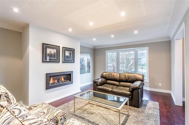 2124 Agincourt Crescent, House detached with 4 bedrooms, 2 bathrooms and 4 parking in Burlington ON | Image 17