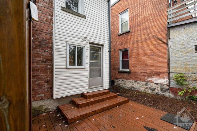 276 Clarence Street, Home with 3 bedrooms, 2 bathrooms and null parking in Ottawa ON | Image 23