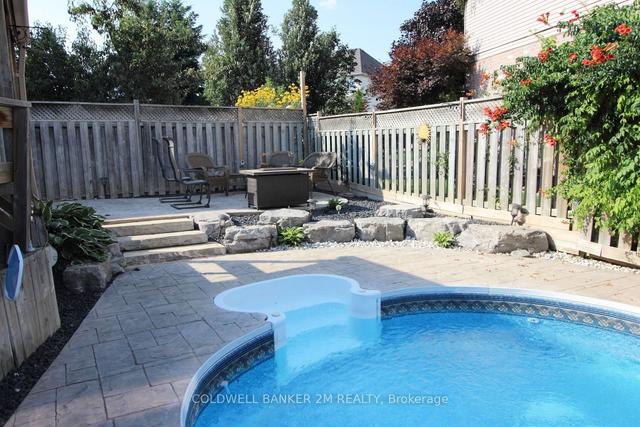 31 Valleywood Dr, House detached with 4 bedrooms, 4 bathrooms and 4 parking in Whitby ON | Image 33