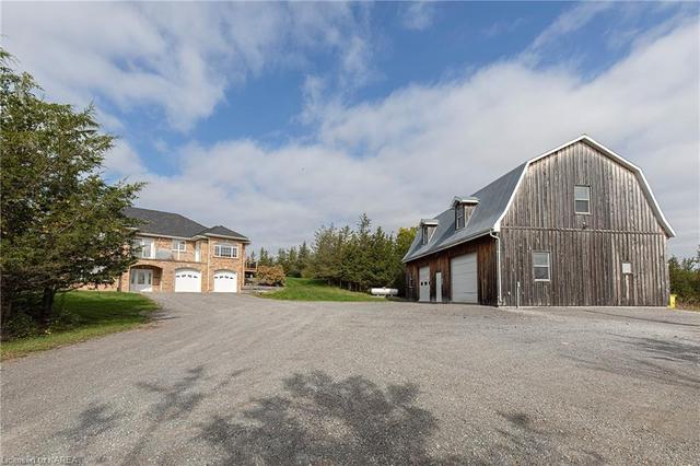 135 Salmon River Road, House detached with 4 bedrooms, 2 bathrooms and 6 parking in Greater Napanee ON | Image 36