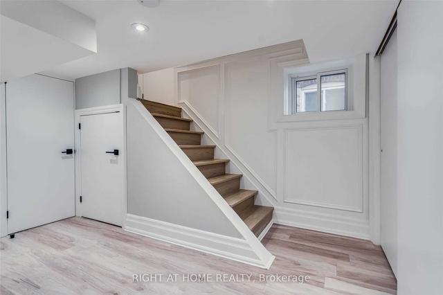 611 Hillsdale Ave E, House detached with 3 bedrooms, 3 bathrooms and 2 parking in Toronto ON | Image 16