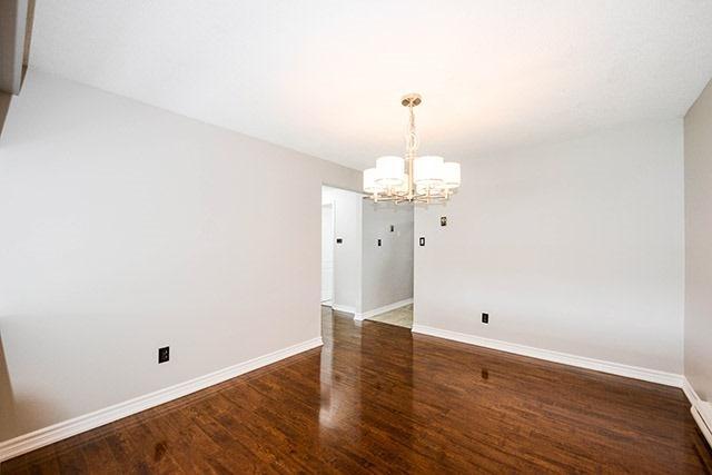 1 Briar Path, Townhouse with 4 bedrooms, 2 bathrooms and 2 parking in Brampton ON | Image 9