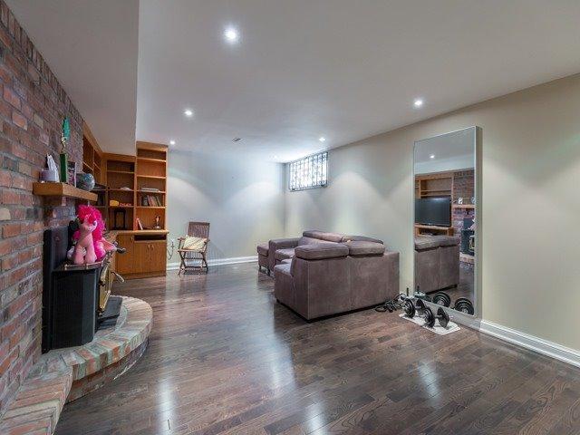 8 Canadiana Dr, House detached with 4 bedrooms, 5 bathrooms and 4 parking in Markham ON | Image 17