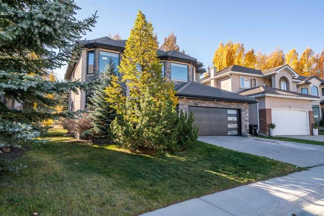 75 Hamptons Close Nw, House detached with 5 bedrooms, 3 bathrooms and 4 parking in Calgary AB | Image 1